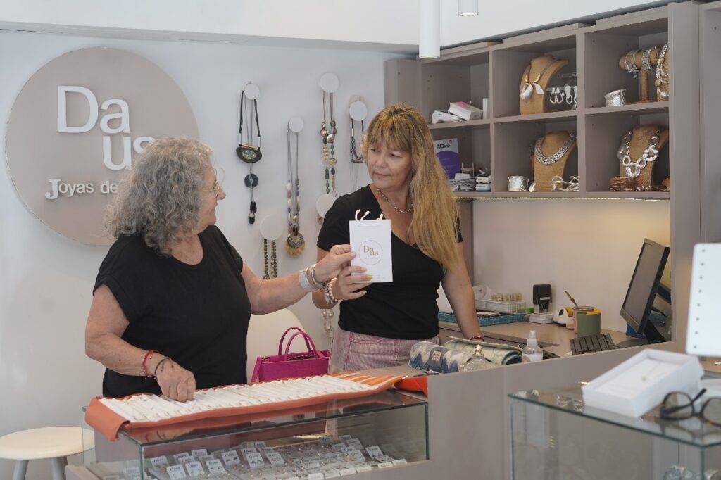 Cris y Naty en Daus Joyas