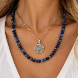 Conjunto Collar de Lapislazuli y Cadena con Medalla del Espiritu Santo